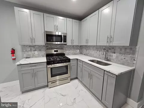1537 N Frazier St, Philadelphia, PA 19131