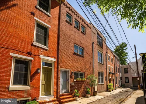 751 S Randolph St, Philadelphia, PA 19147