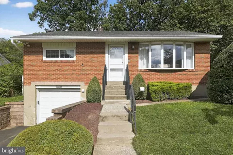 14044 Erwin St, Philadelphia, PA 19116