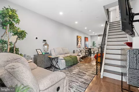 2607 Tulip St, Philadelphia, PA 19125
