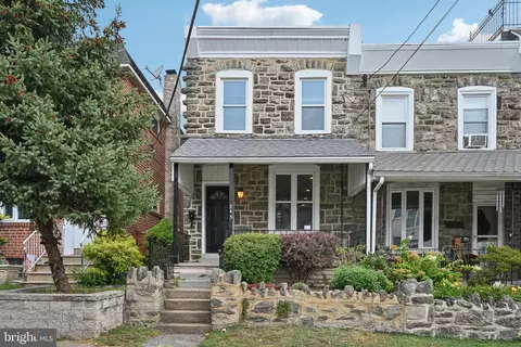 243 Lauriston St, Philadelphia, PA 19128