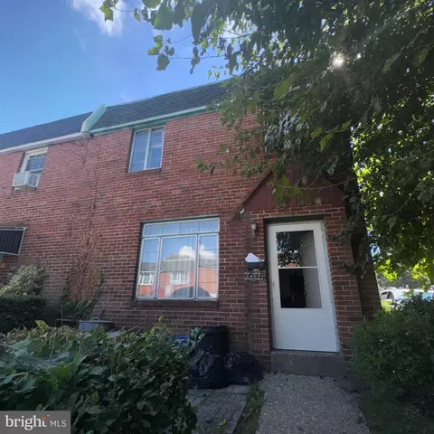 6492 Lensen St, Philadelphia, PA 19119