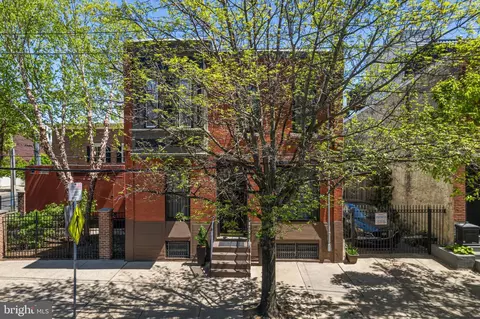 905 S 25th St, Philadelphia, PA 19146