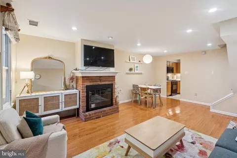 1110 Lombard St #17, Philadelphia, PA 19147