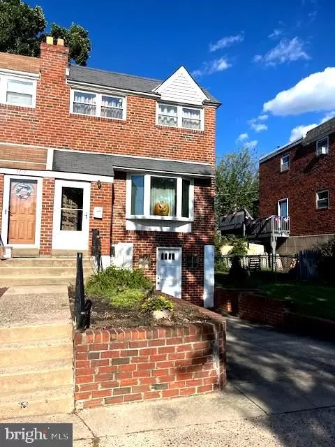 3719 Academy Rd, Philadelphia, PA 19154