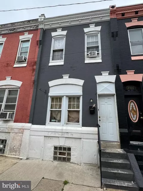2725 W Oakdale St, Philadelphia, PA 19132