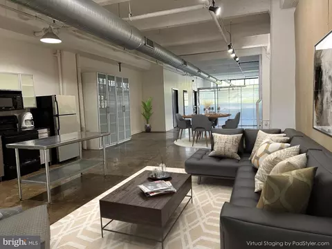 20-22 N 3rd St #302, Philadelphia, PA 19106