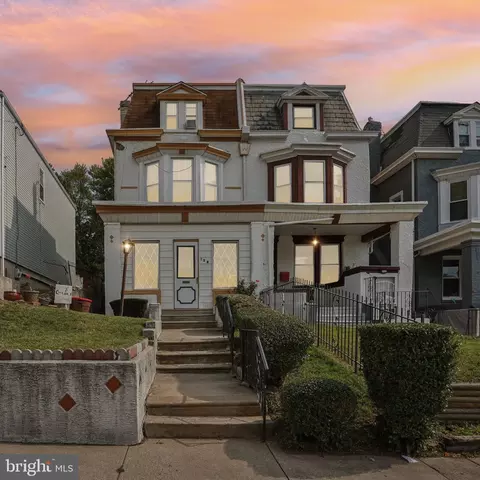 128 E Walnut Ln, Philadelphia, PA 19144