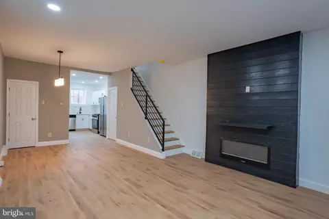 2306 S Woodstock St, Philadelphia, PA 19145
