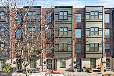 1305 S 2nd St, Philadelphia, PA 19147