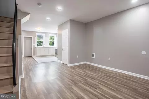 2830 N Bailey St, Philadelphia, PA 19132