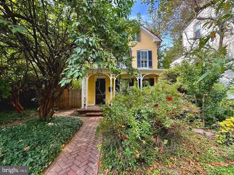 125 W Penn St, Philadelphia, PA 19144