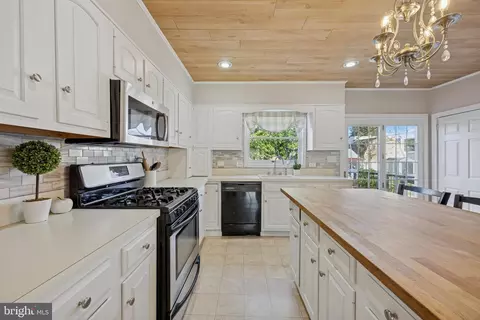 7418 Tabor Ave, Philadelphia, PA 19111