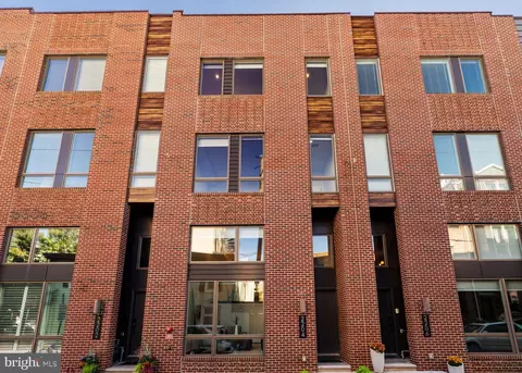 2204 League St, Philadelphia, PA 19146