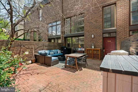 528 Manning Walk #7, Philadelphia, PA 19106