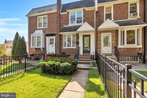 3328 Glenview St, Philadelphia, PA 19149