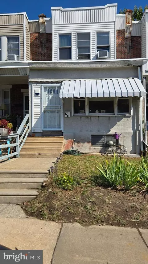 2043 Conlyn St, Philadelphia, PA 19138