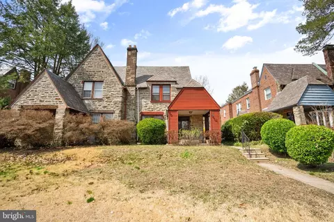 425 E Durham St, Philadelphia, PA 19119