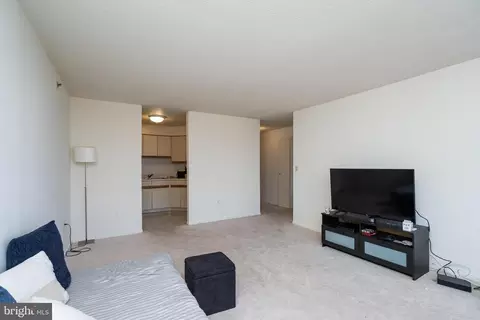 2020 Walnut St #19K, Philadelphia, PA 19103