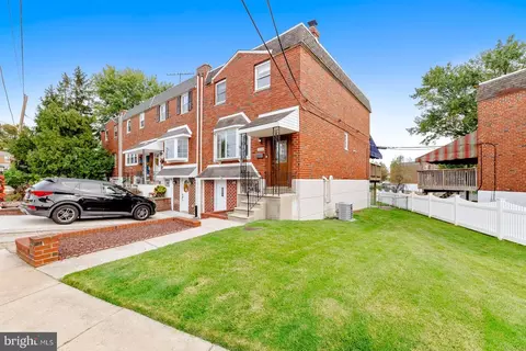 12425 Wyndom Rd, Philadelphia, PA 19154