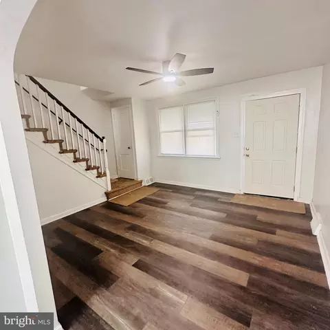 4615 Weymouth St, Philadelphia, PA 19120
