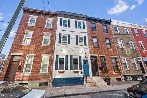 824 Leland St, Philadelphia, PA 19130