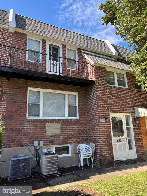 2704 Cranston Rd, Philadelphia, PA 19131