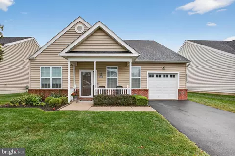 2680 Iris Ln, Philadelphia, PA 19116