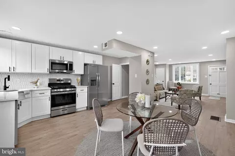 6143 Reach St, Philadelphia, PA 19111
