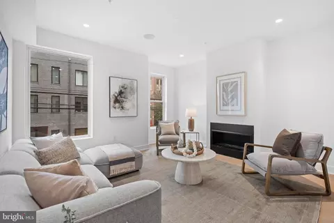 650 Fairmount Ave #J2, Philadelphia, PA 19123