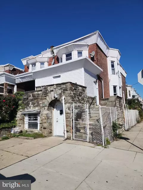 5617 Spruce St, Philadelphia, PA 19139