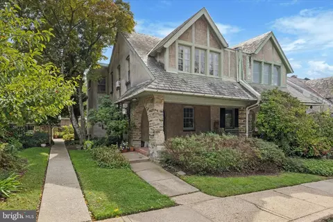 22 Rex Ave, Philadelphia, PA 19118