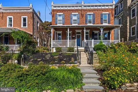 117 W Gravers Ln, Philadelphia, PA 19118