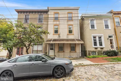 297 Hermitage St, Philadelphia, PA 19127