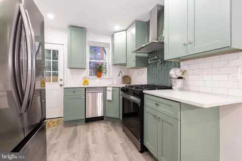 1918 S Croskey St, Philadelphia, PA 19145