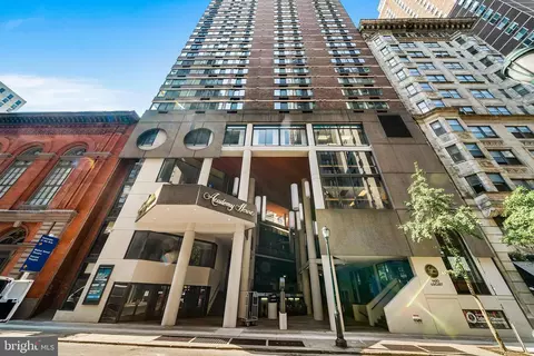 1420 00 Locust St #25J, Philadelphia, PA 19102