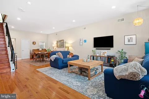 1938 Federal St, Philadelphia, PA 19146