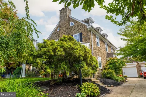 3318 W Queen Ln, Philadelphia, PA 19129