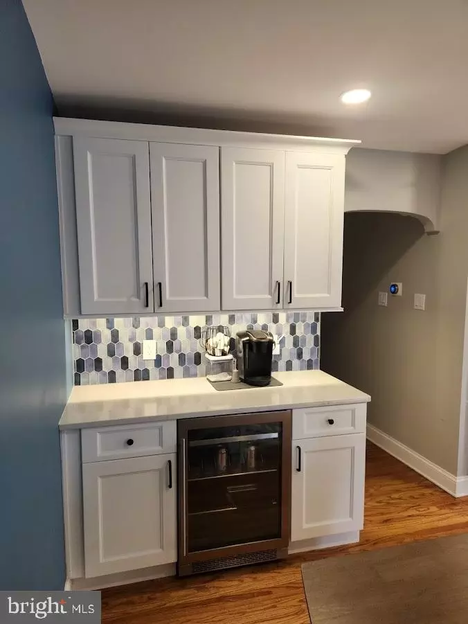  536 Wartman St, Philadelphia, PA 19128 photo 7