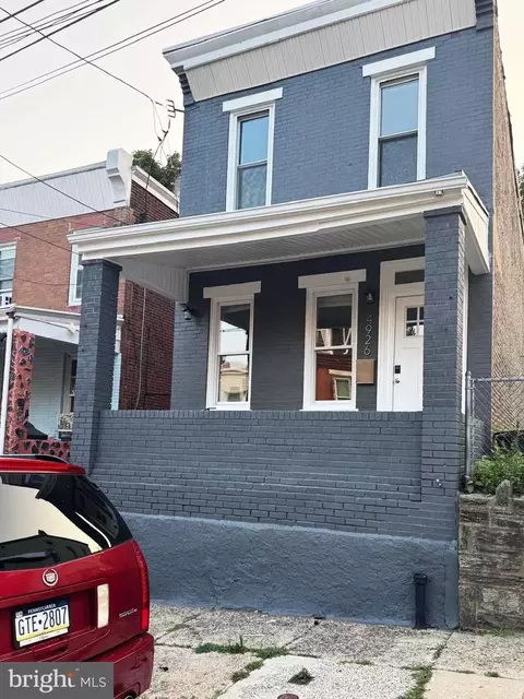 4926 N Uber St, Philadelphia, PA 19141