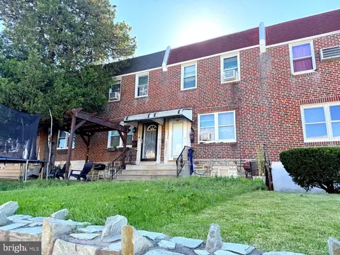 6323 Hegerman St, Philadelphia, PA 19135