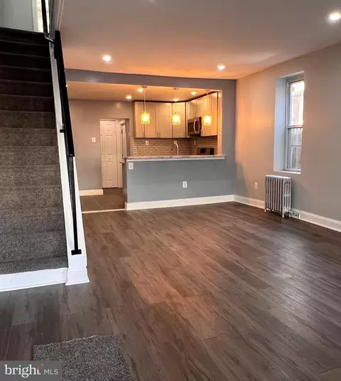 250 N Robinson St, Philadelphia, PA 19139