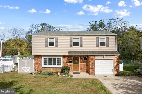 8669 Steeple Dr, Philadelphia, PA 19128