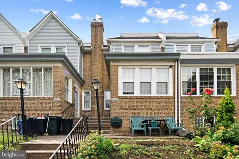3522 Englewood St, Philadelphia, PA 19149