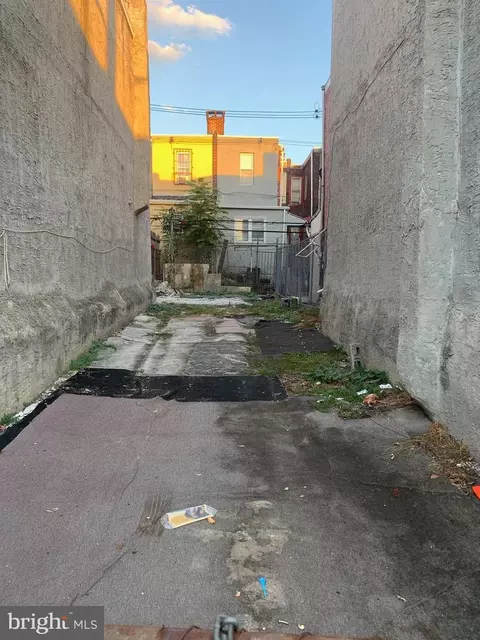 4215 N 6th St, Philadelphia, PA 19140