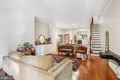 4225 Regent Sq, Philadelphia, PA 19104