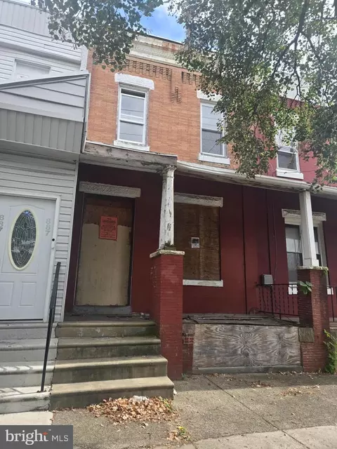 885 N 48th St, Philadelphia, PA 19139