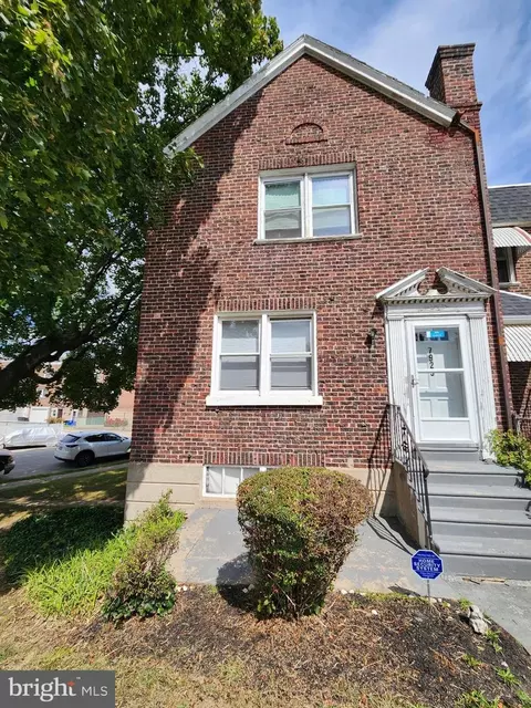 7925 Cedarbrook Ave, Philadelphia, PA 19150