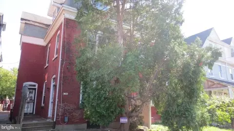 4941 Penn St, Philadelphia, PA 19124