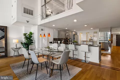 2200 Arch St #1208, Philadelphia, PA 19103